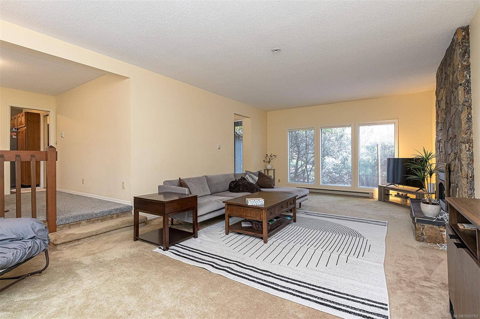 Saanich, BC V8N 5Y9,1509 Lynnfield Pl