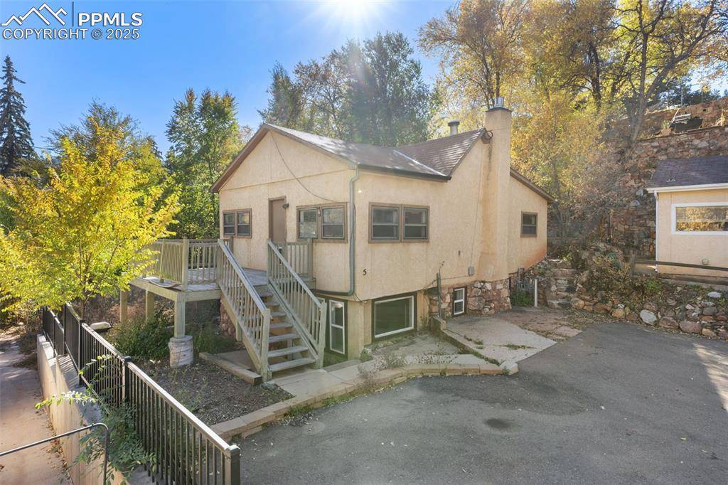 Manitou Springs, CO 80829,5 Narrows RD