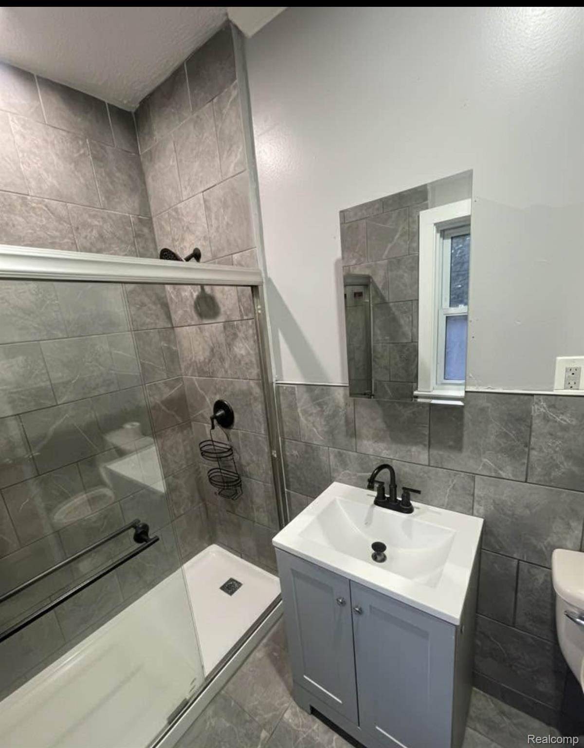 Detroit, MI 48203,979 E Hollywood