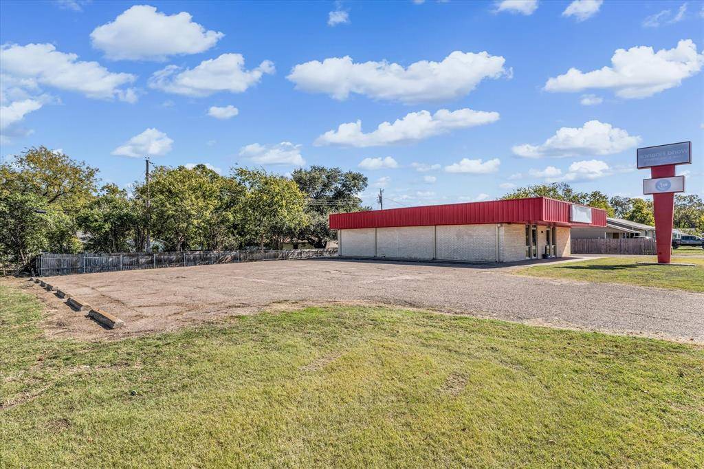 Waco, TX 76710,1311 N New Road #B