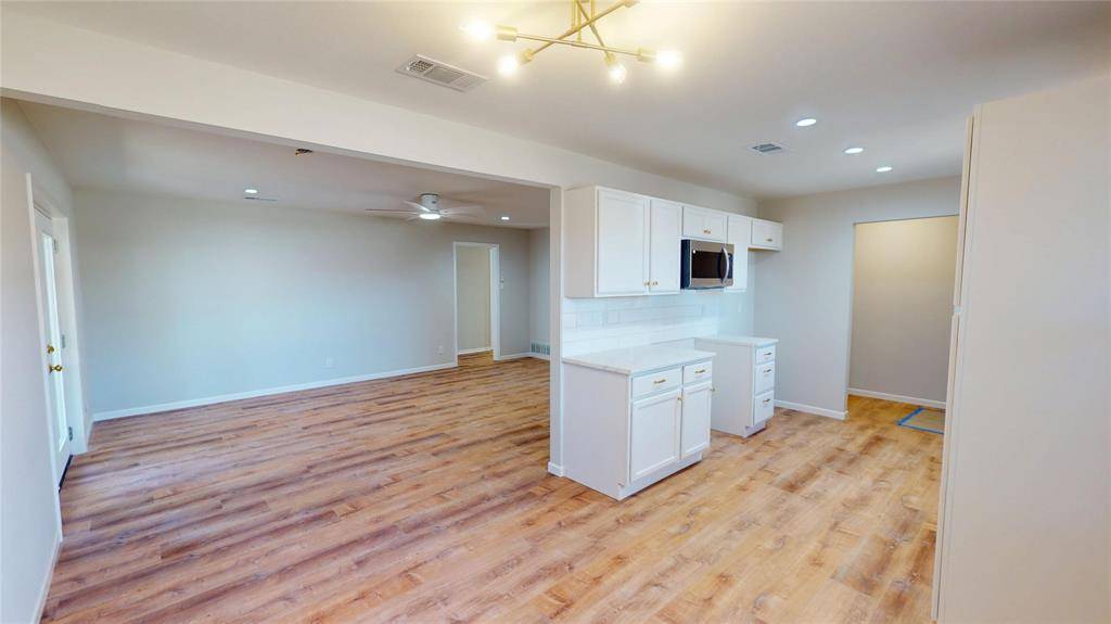 Brady, TX 76825,113 South Street