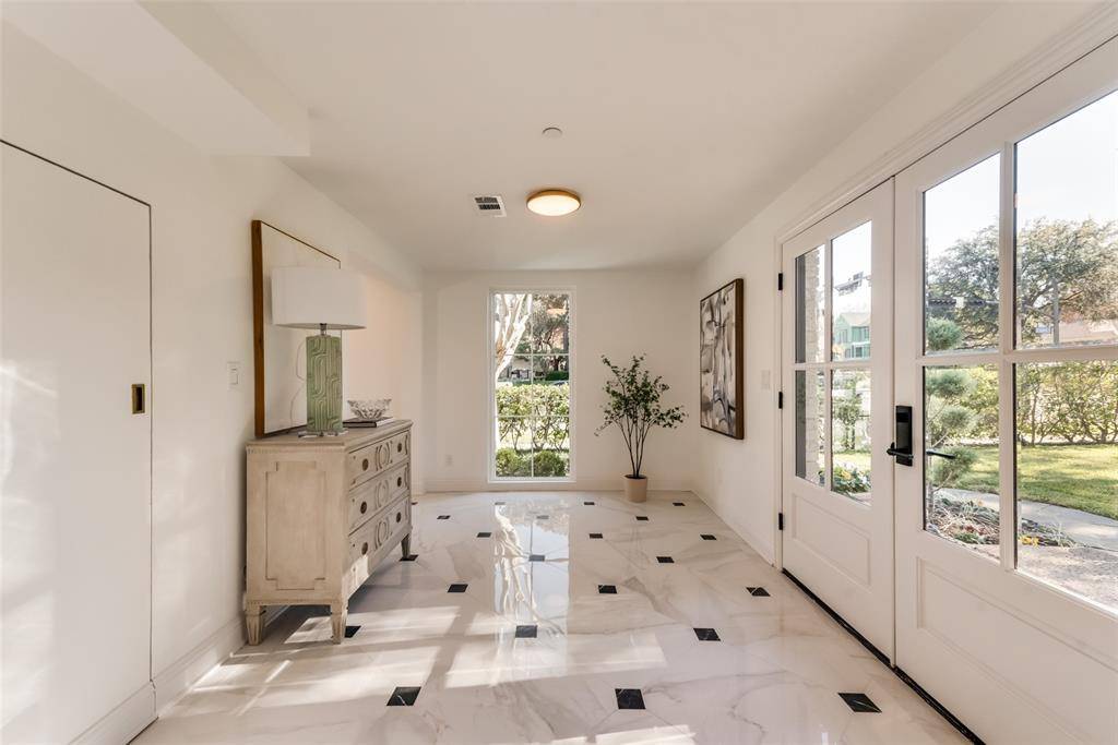 Highland Park, TX 75205,5501 Hillcrest Avenue