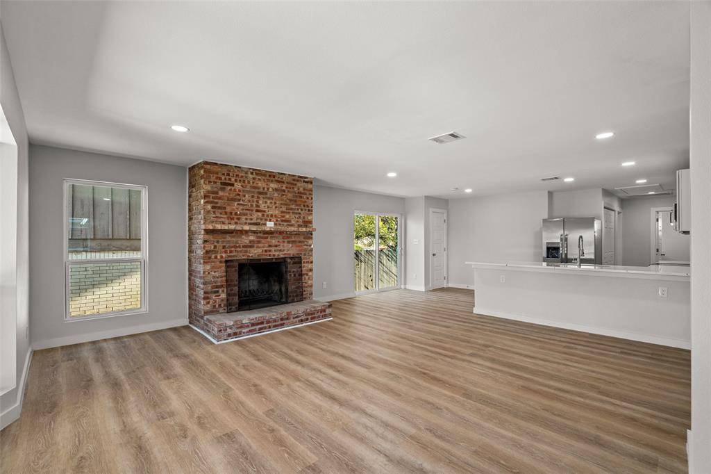 Fort Worth, TX 76109,4306 Loop 820