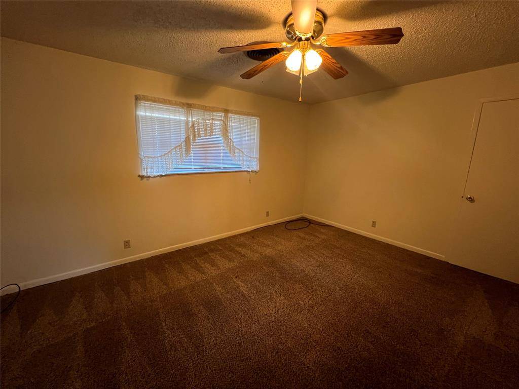 Sherman, TX 75092,2209 N Woods Street