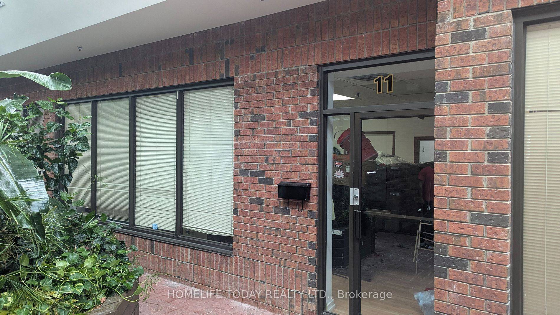 Toronto E11, ON M1B 4Z5,1305 Morningside AVE #11