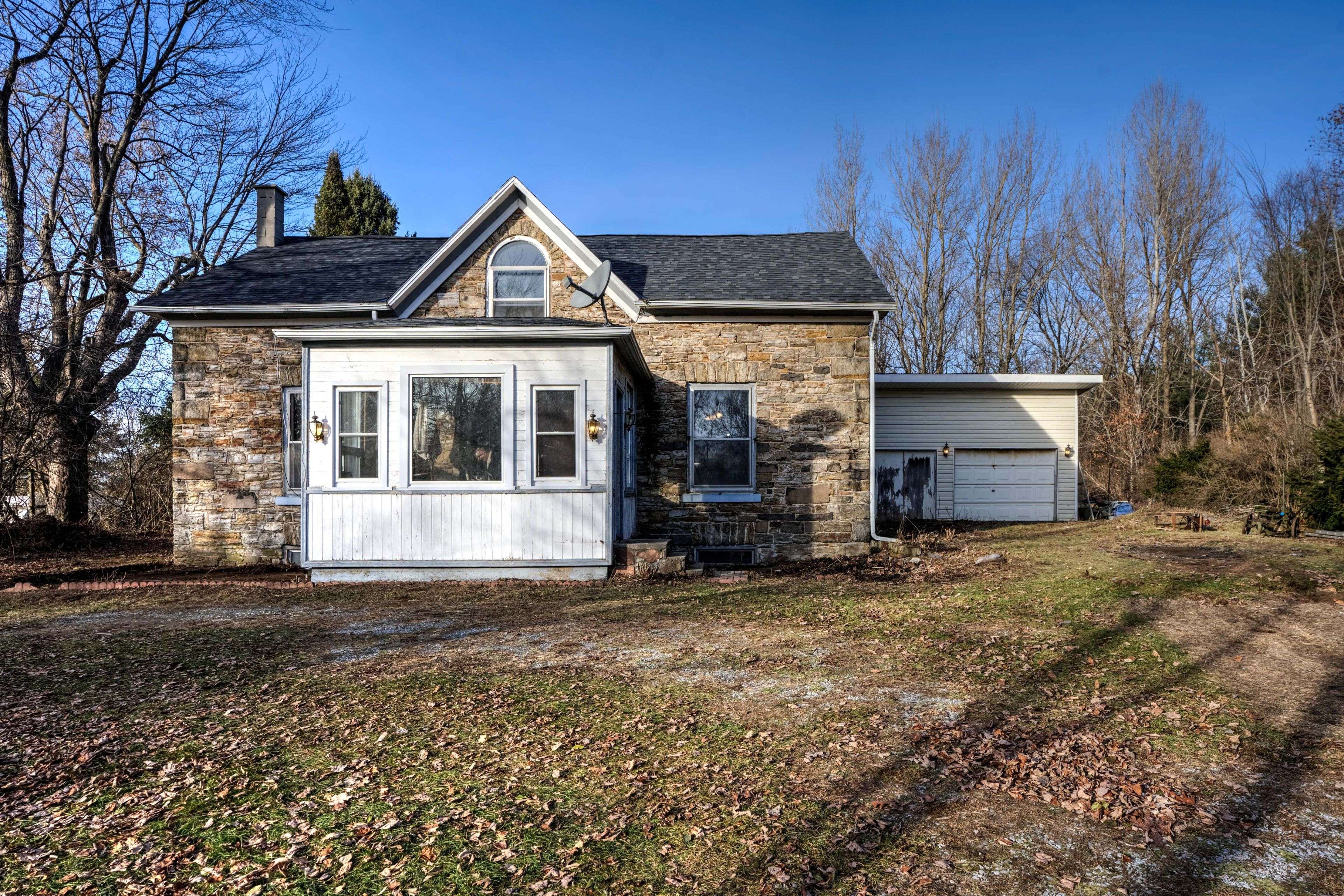 Front Of Leeds & Seeleys Bay, ON K0E 1L0,646 Cty Rd 2 RD