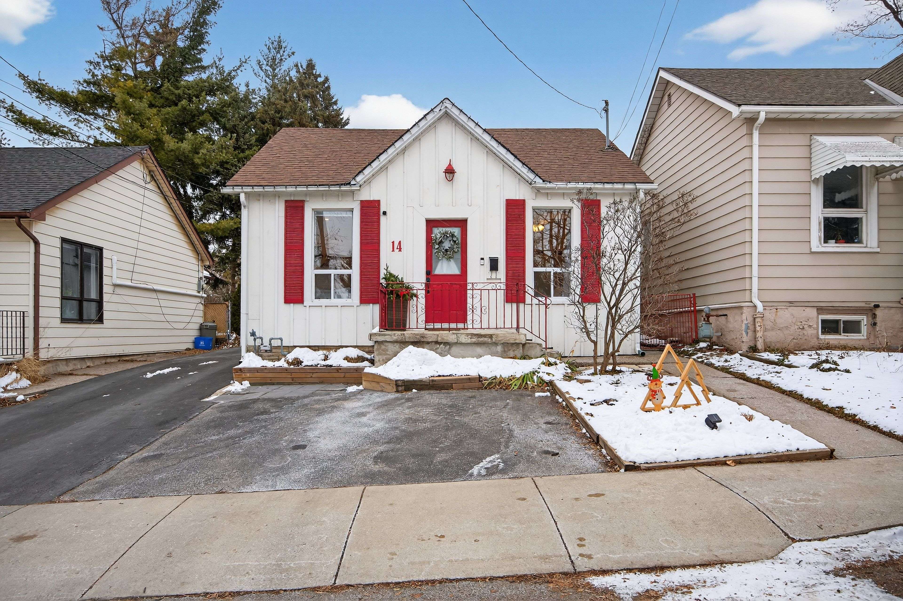 Hamilton, ON L8R 1V8,14 Lochearne ST