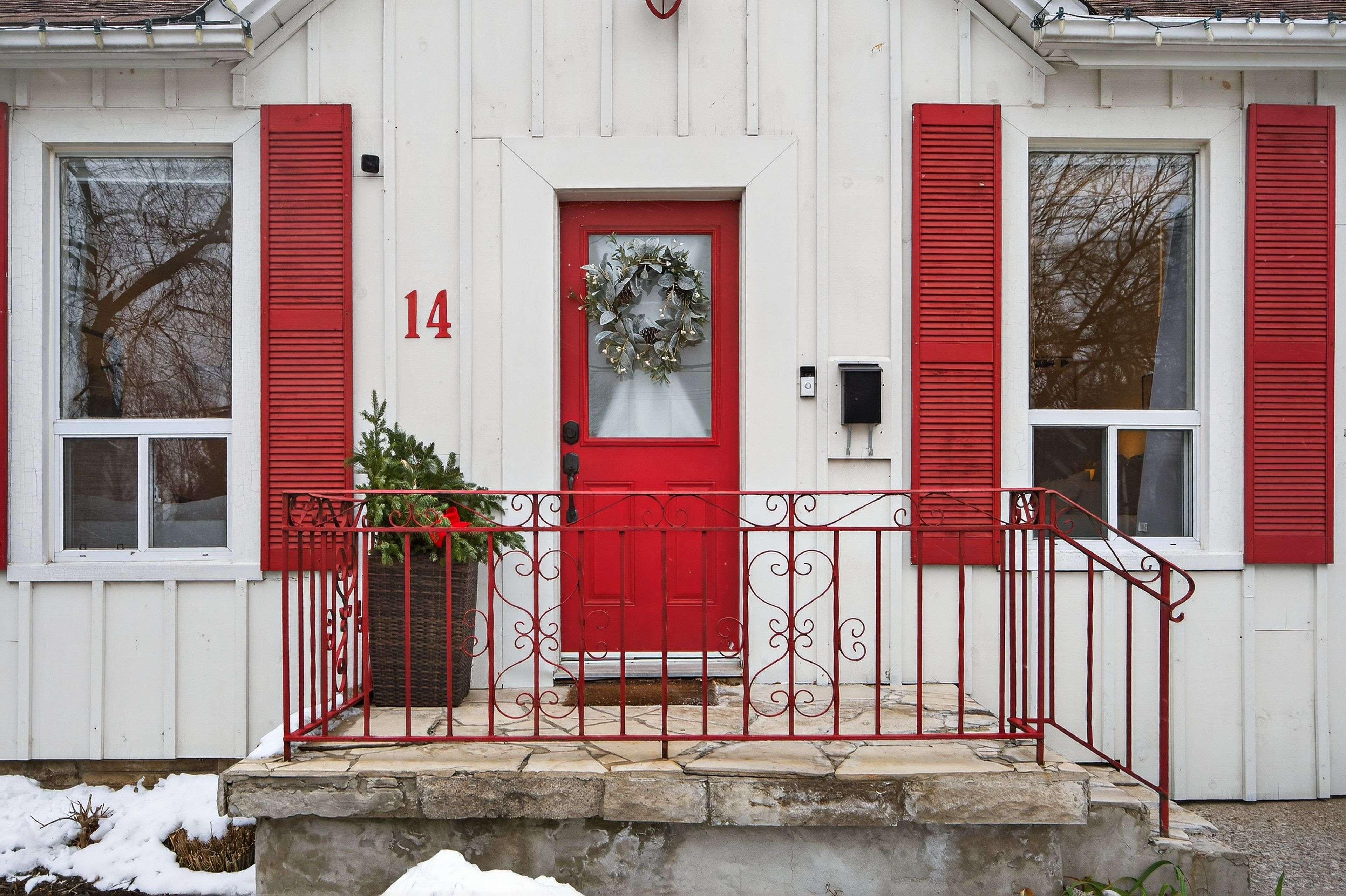 Hamilton, ON L8R 1V8,14 Lochearne ST