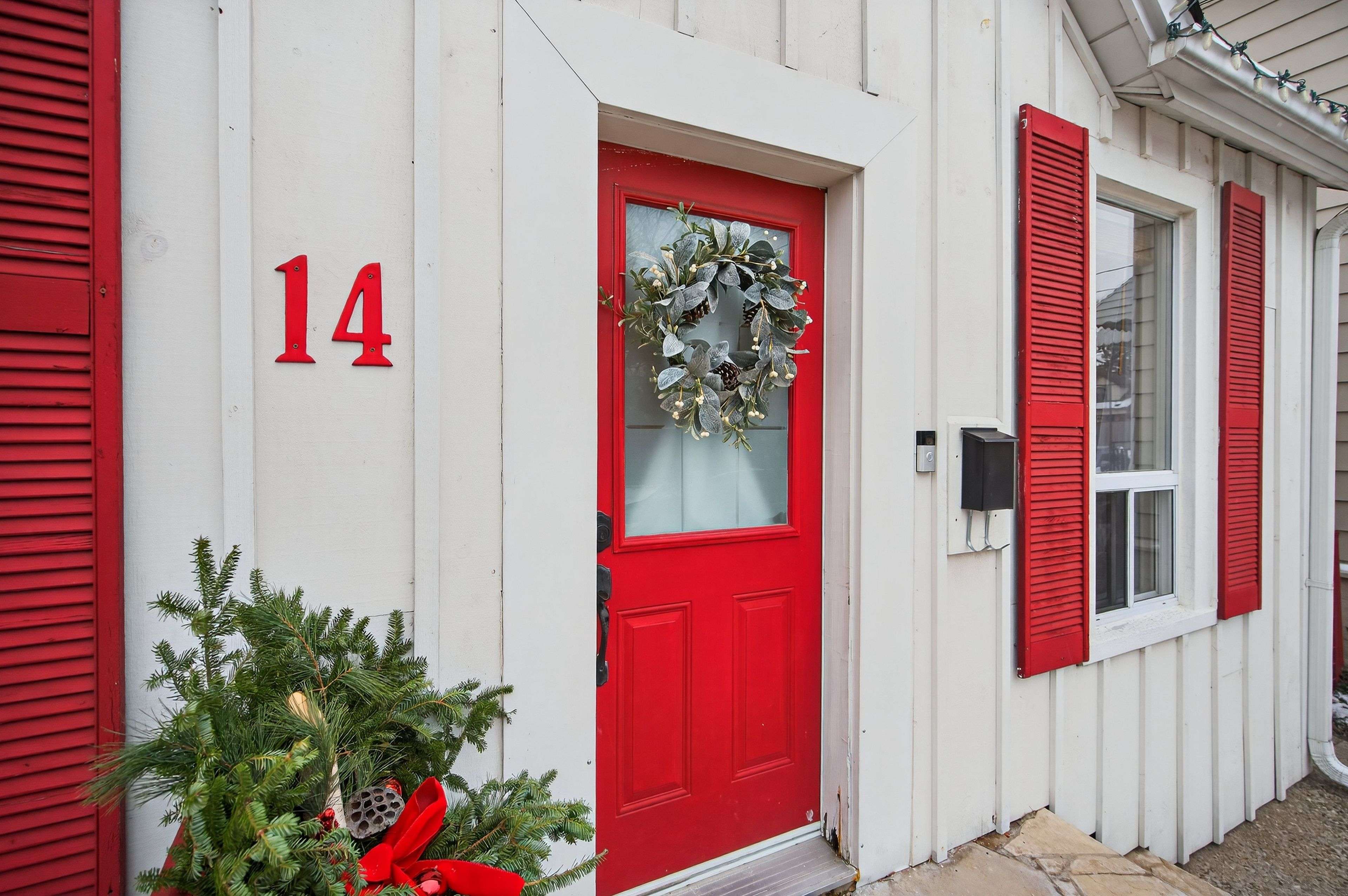 Hamilton, ON L8R 1V8,14 Lochearne ST