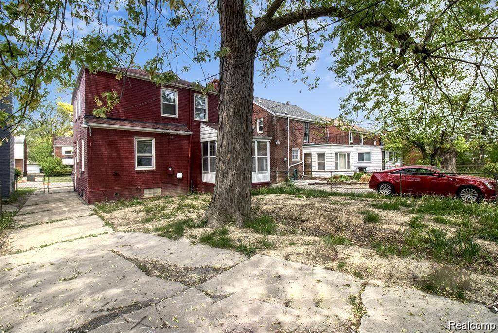 Detroit, MI 48205,15470 MAPLERIDGE ST