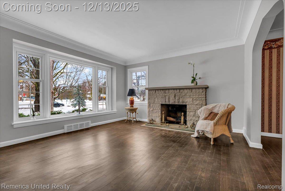 Lathrup Village, MI 48076,27510 California DR SE