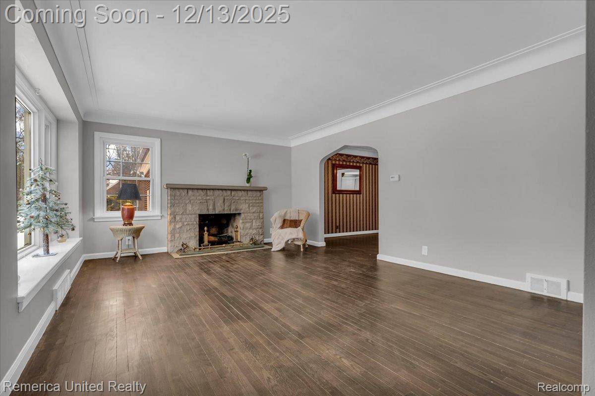 Lathrup Village, MI 48076,27510 California DR SE