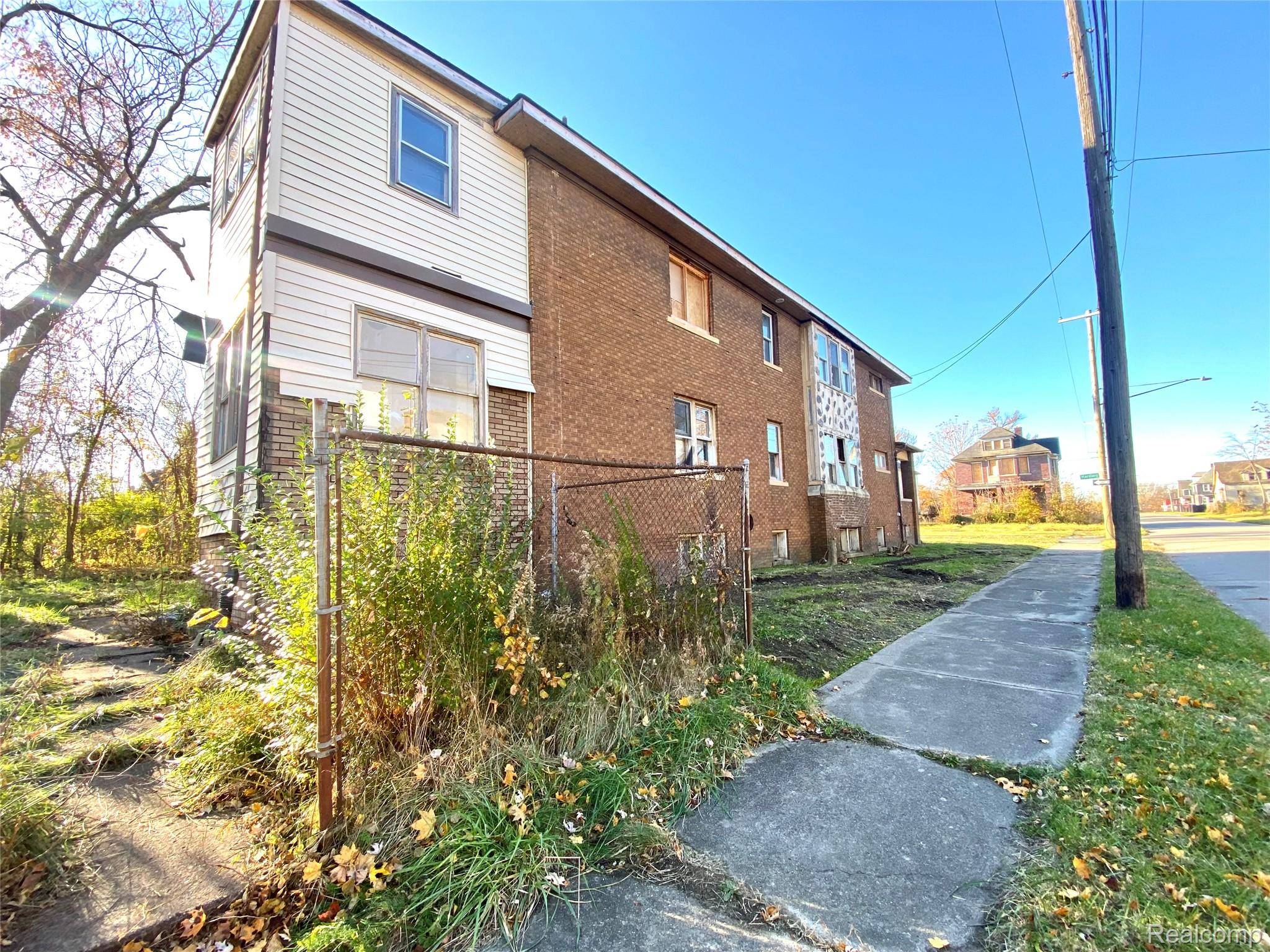 Detroit, MI 48214,3064 Harding ST
