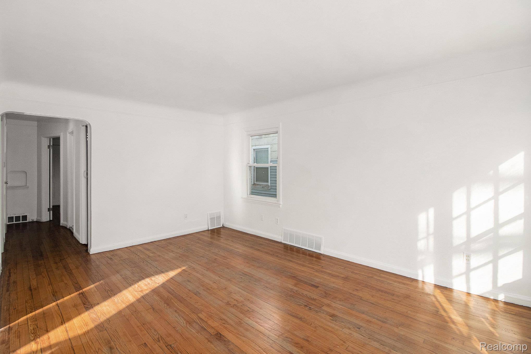 Detroit, MI 48227,9909 Asbury PARK