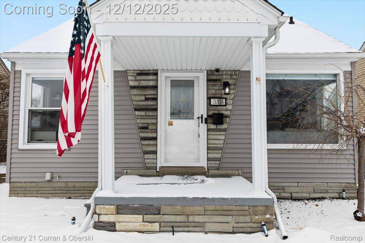 Dearborn, MI 48124,3304 Chestnut ST