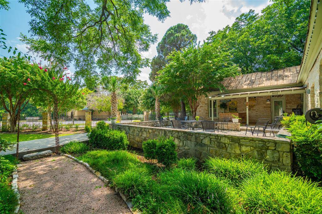 Comanche, TX 76442,802 S Austin Street