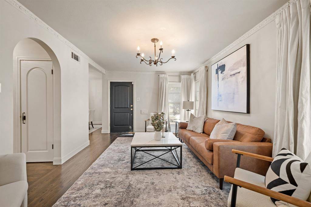 Dallas, TX 75220,3705 Seguin Drive