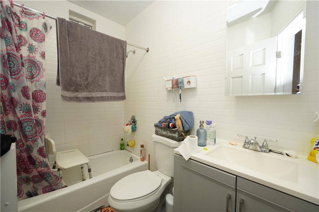 Brooklyn, NY 11214,1941 Cropsey AVE