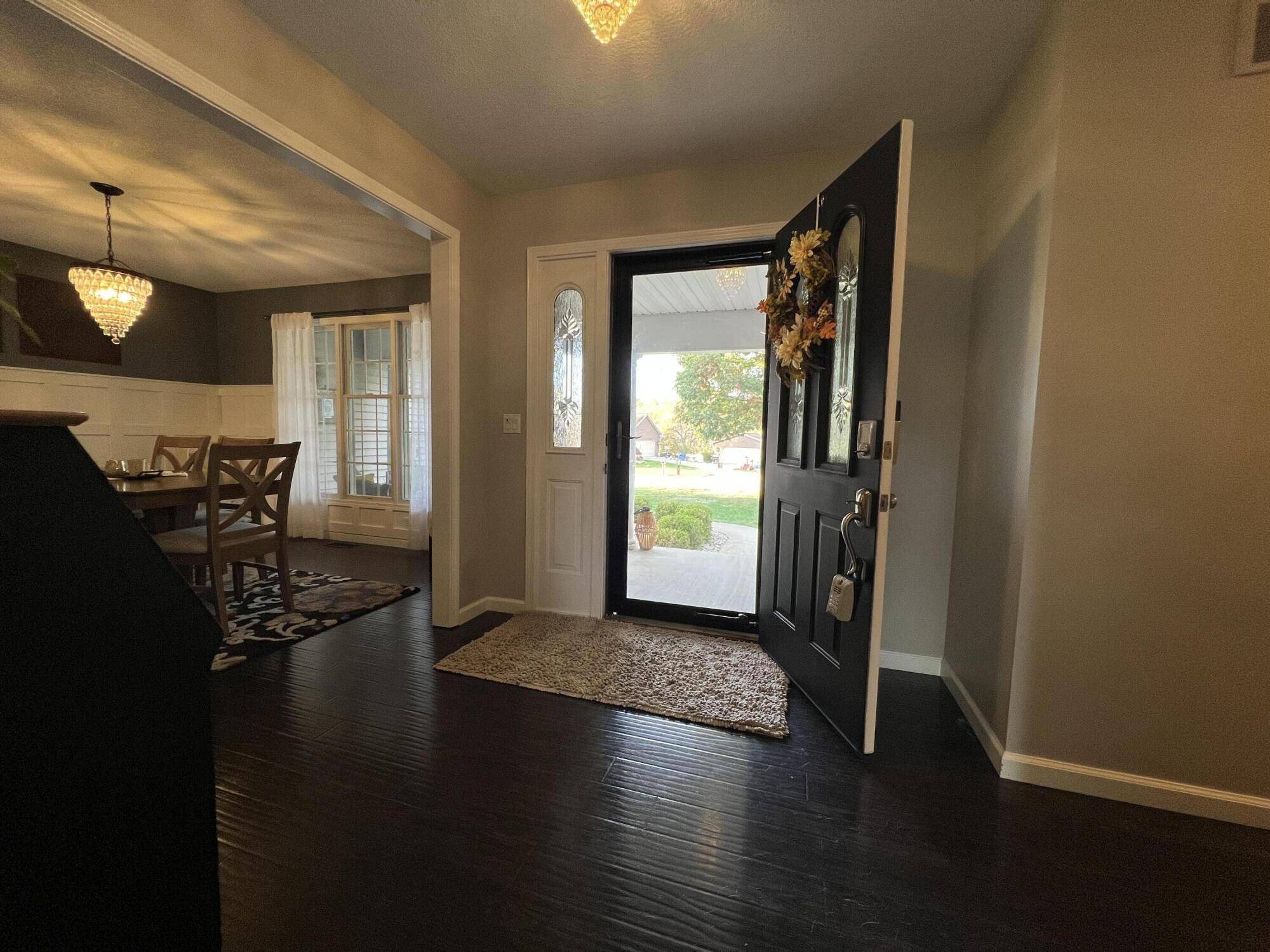 Adrian, MI 49221,2499 Crestwood DR