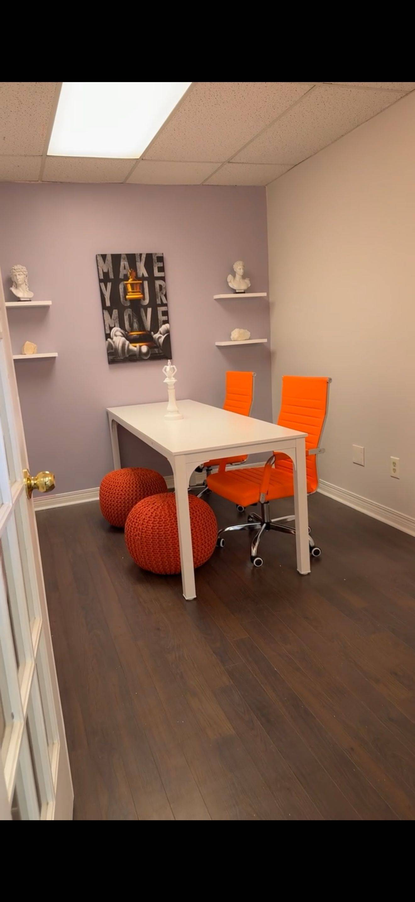 Clarington, ON L1E 1H5,1500 King ST E #204