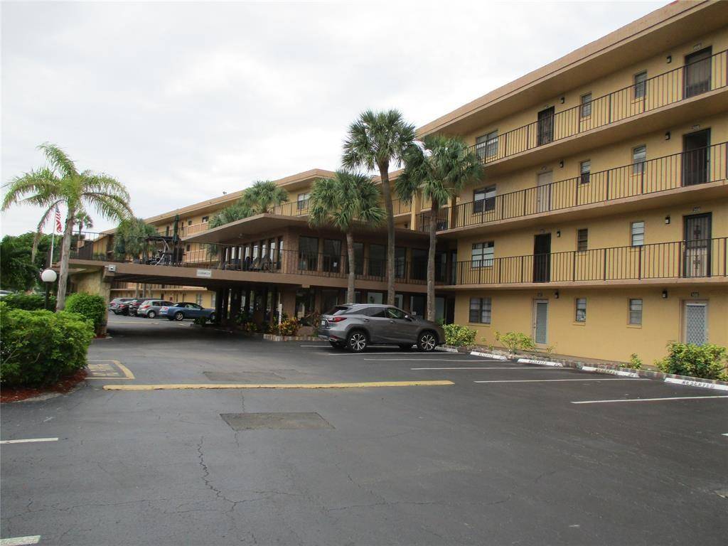 Boca Raton, FL 33428,9370 SW 8TH STREET # 312 #312