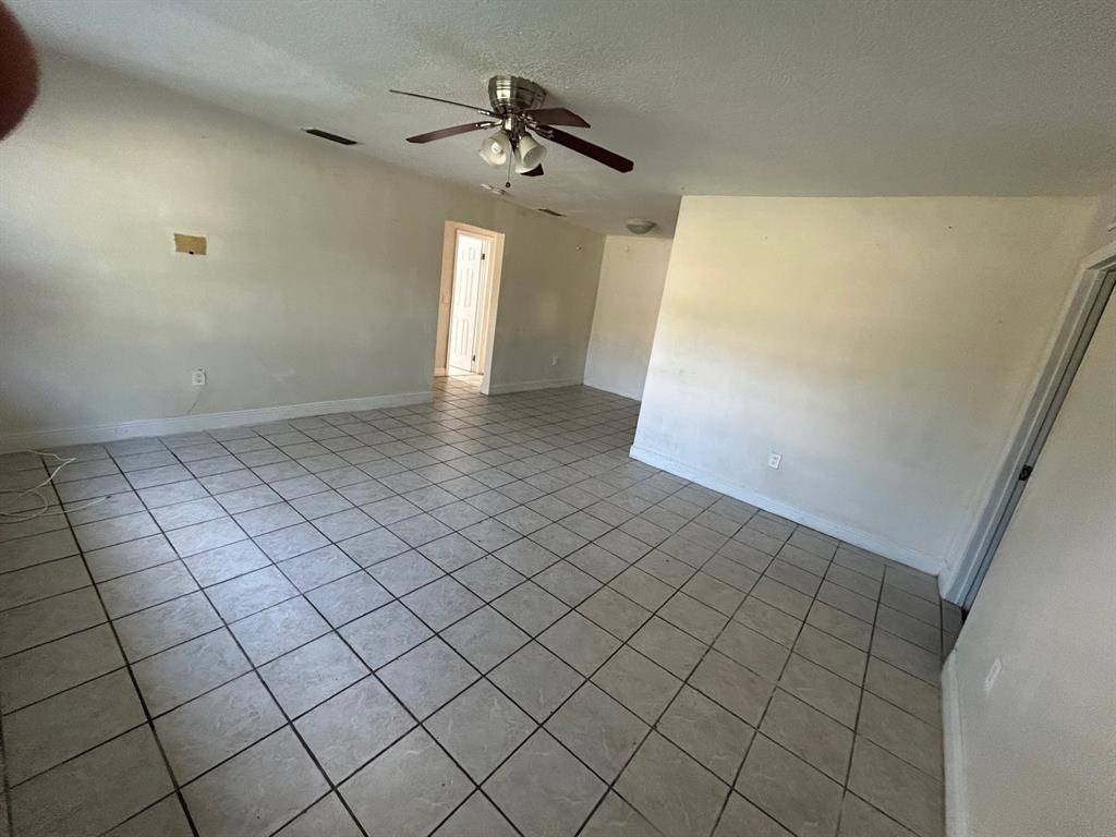 Sunrise, FL 33313,6828 NW 30th St