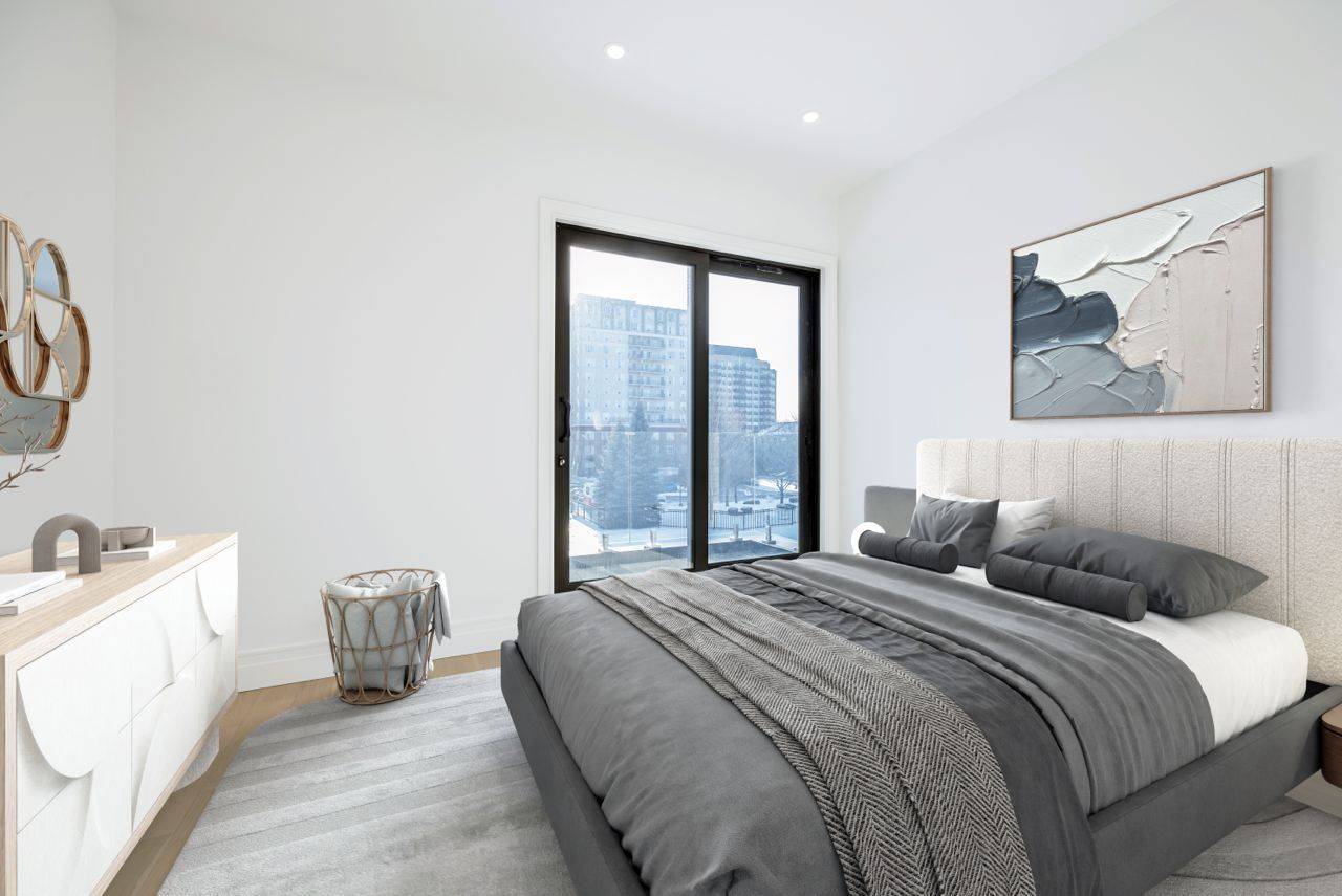 Vaughan, ON L4J 8J5,230 Townsgate DR