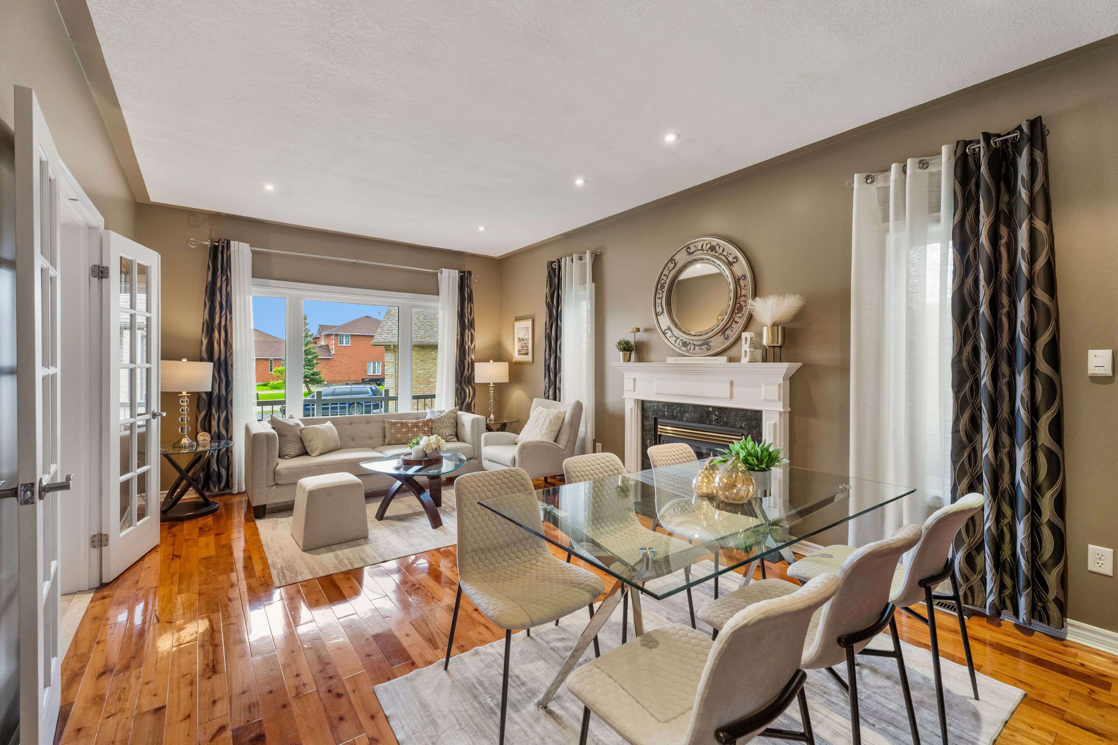 Barrie, ON L4N 0V5,14 Rebecca CT