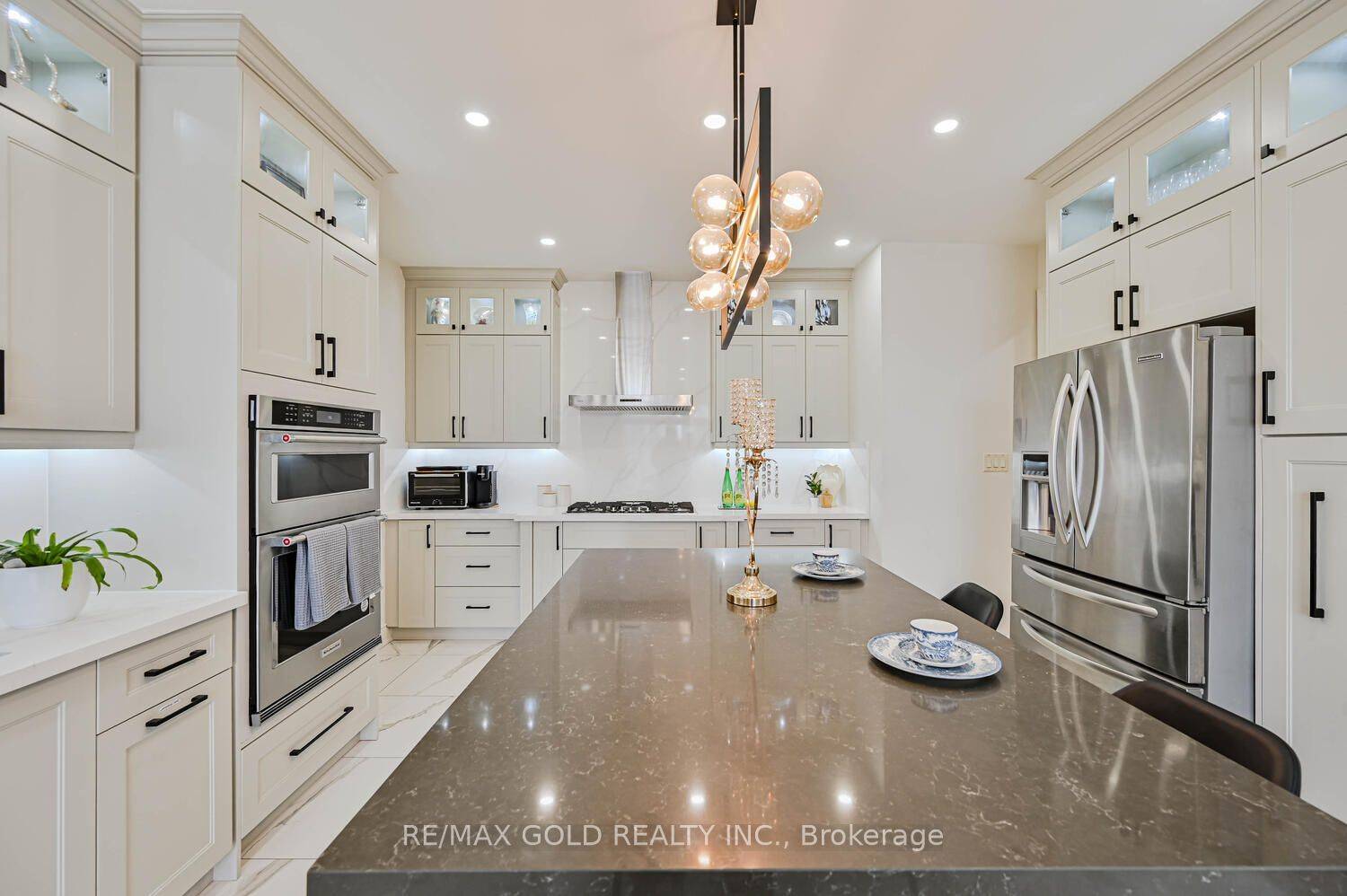 Brampton, ON L6P 2E4,23 Yellow Pine RD