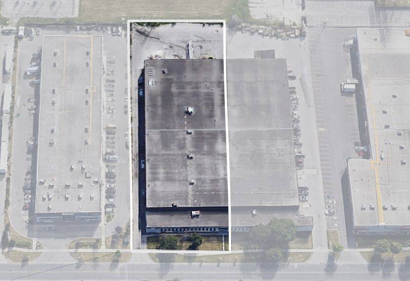 Toronto W10, ON M9V 3Y6,111 Westmore DR #B