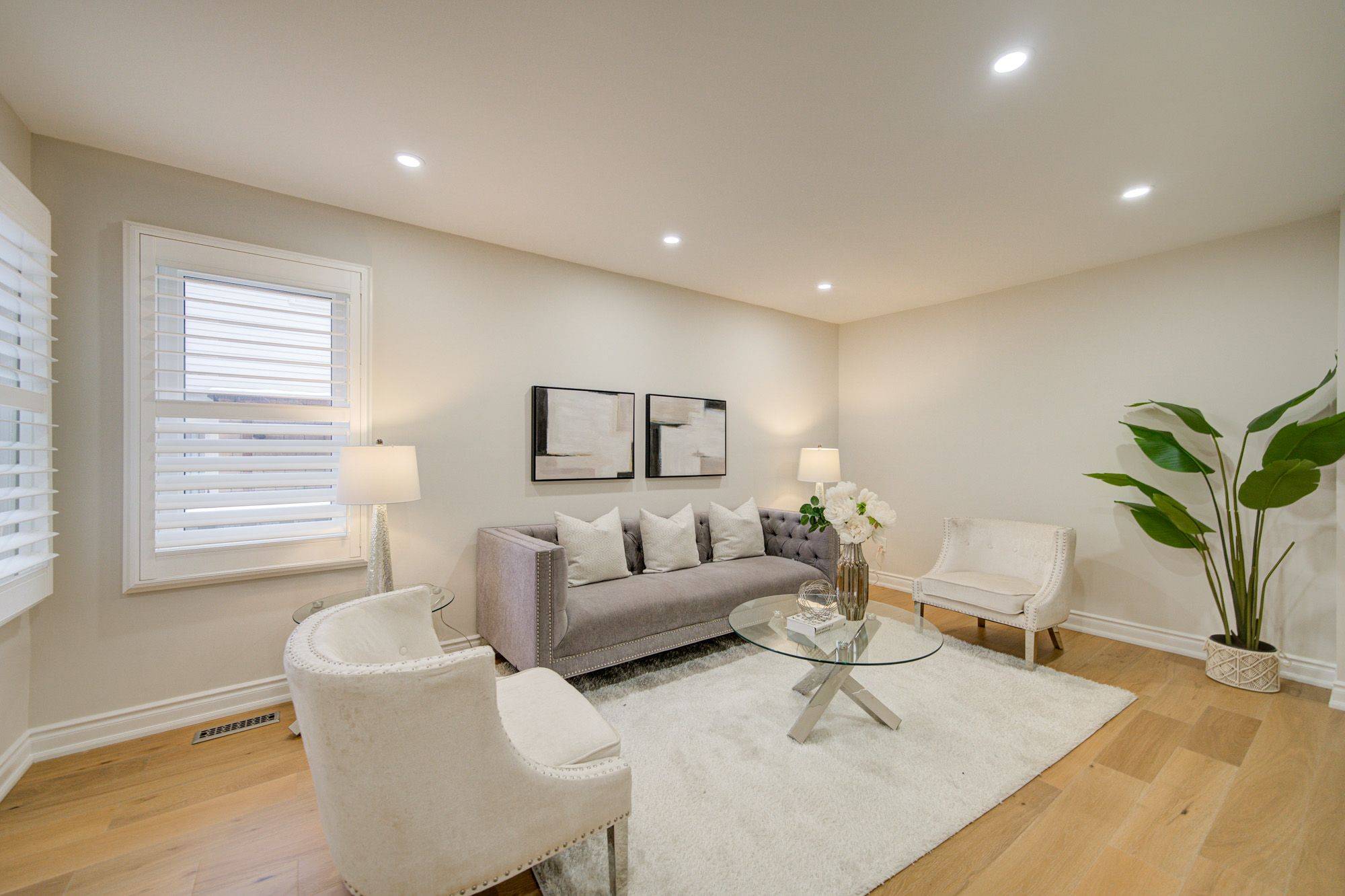 Oakville, ON L6H 3M5,2183 Margot ST