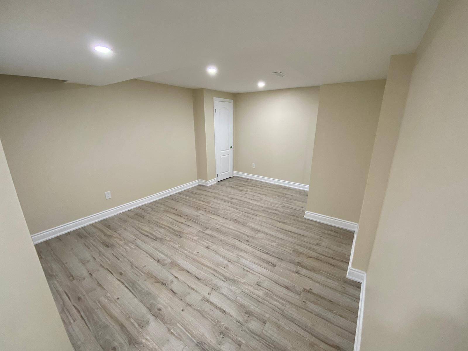 Milton, ON L9T 6A3,1664 Norris CIR #Lower