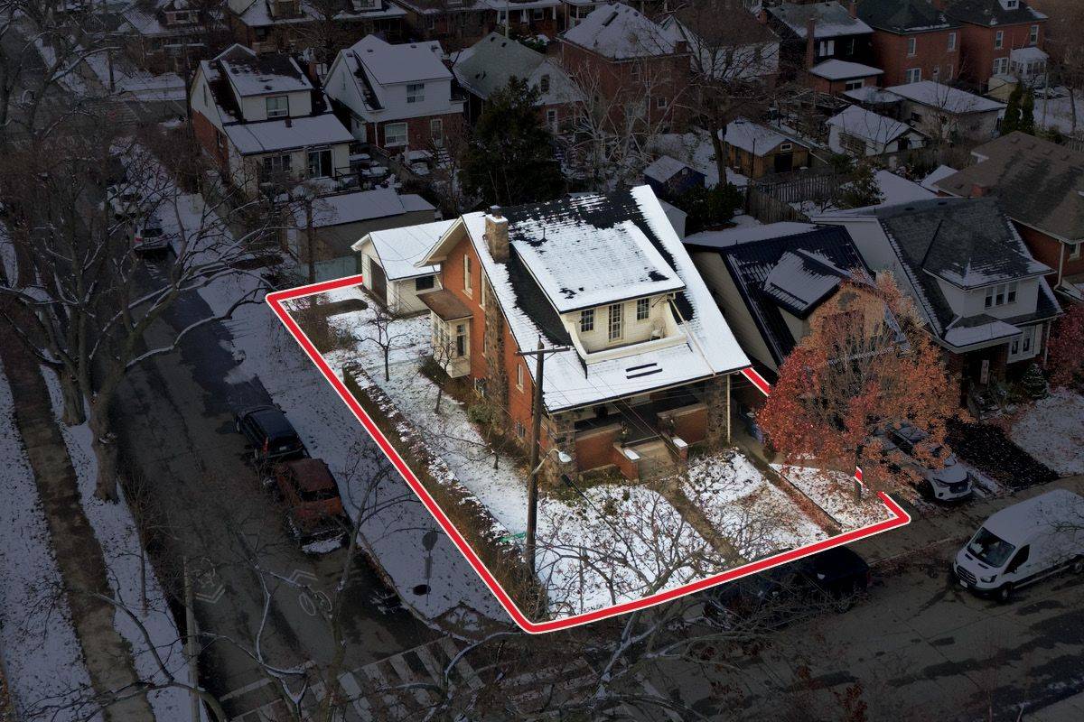 Hamilton, ON L8K 2M8,110 Houghton AVE S