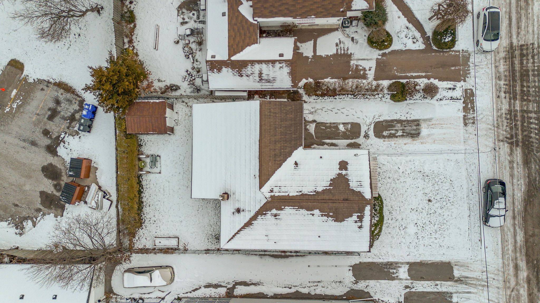 Niagara Falls, ON L2G 2J7,5687 Murray ST