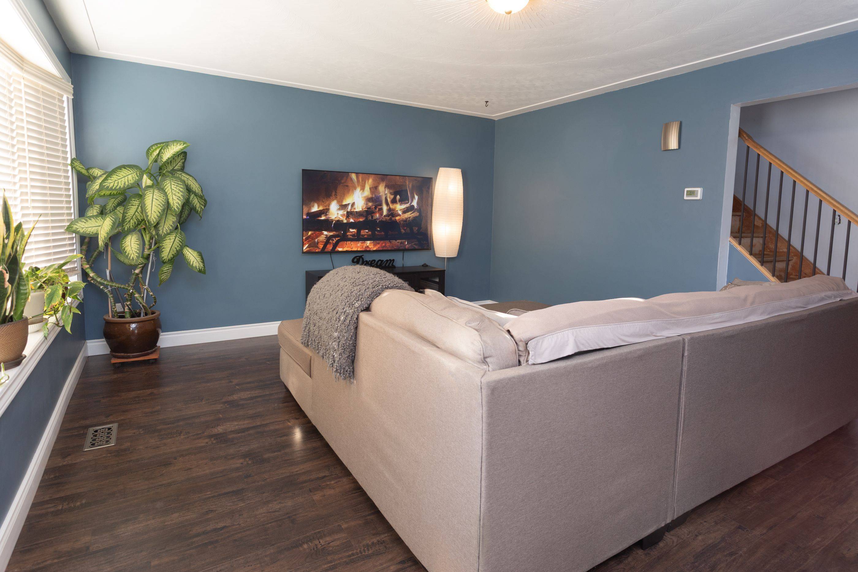 Kitchener, ON N2E 1E8,22 Shea CRES