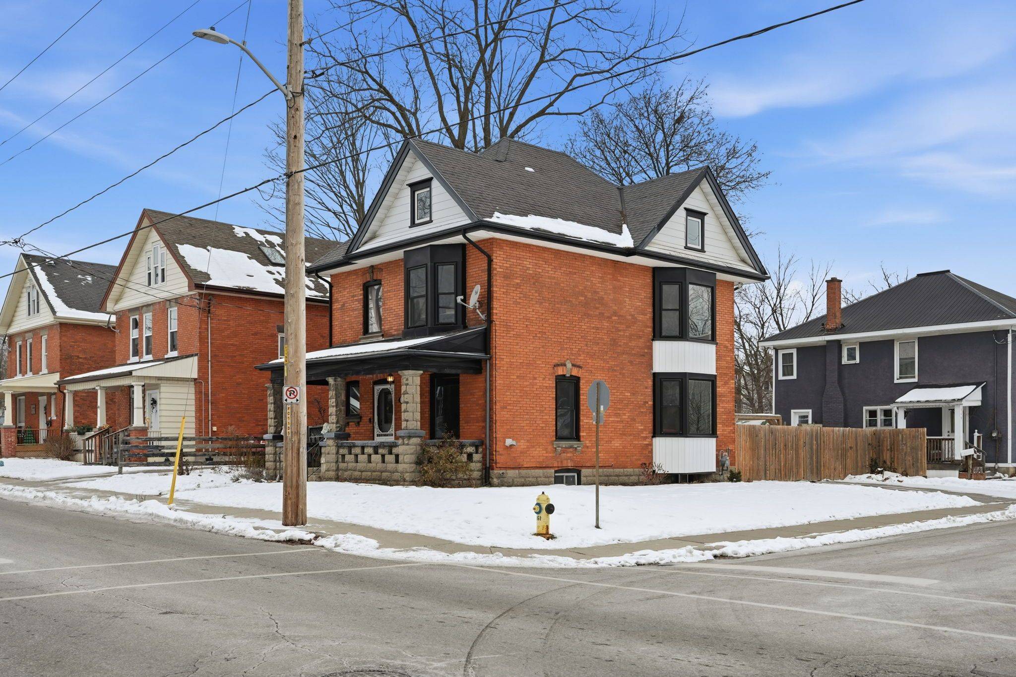 Norfolk, ON N3Y 1M3,39 STANLEY ST