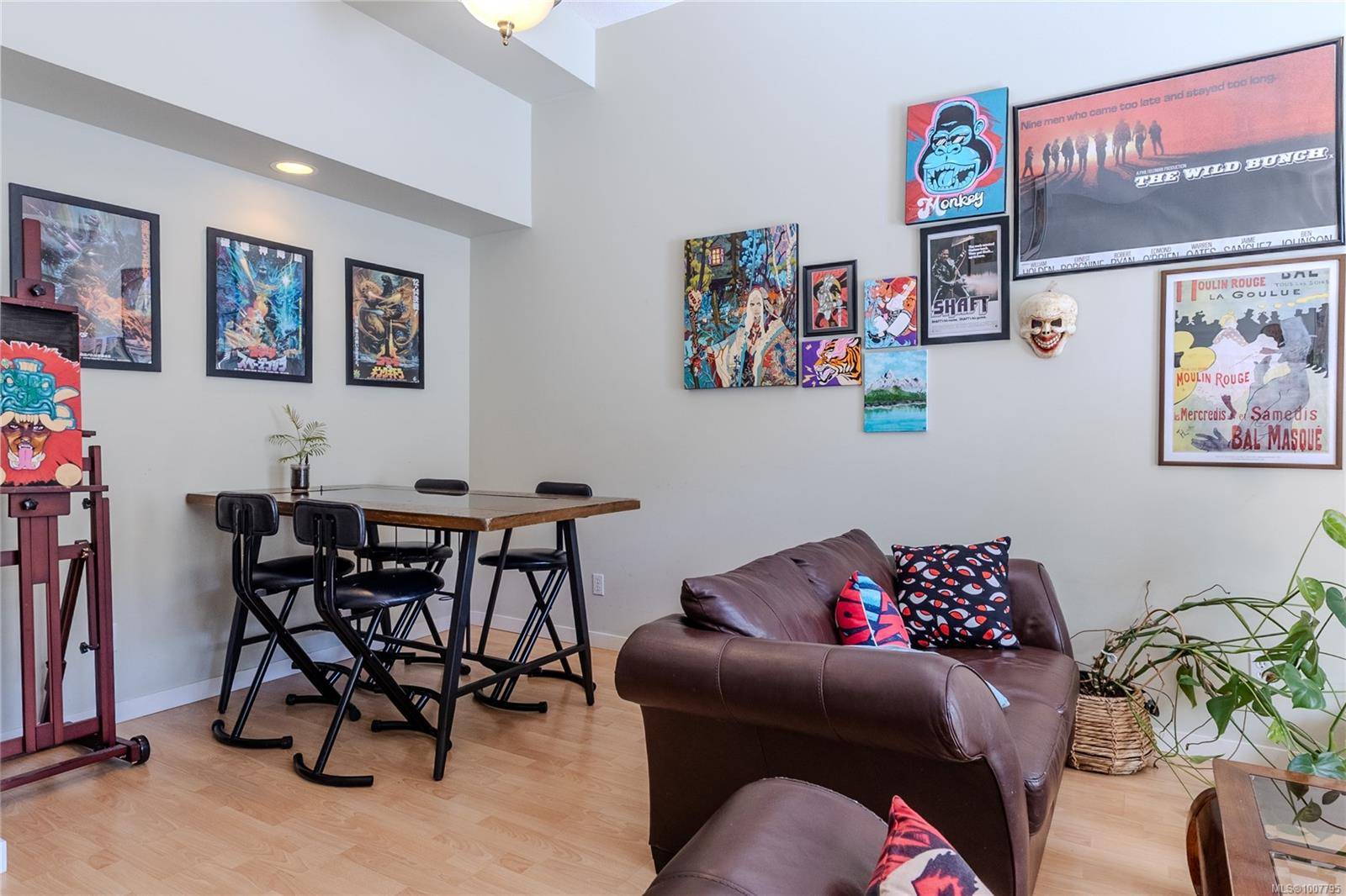 Victoria, BC V8T 5L4,1019 North Park St #20