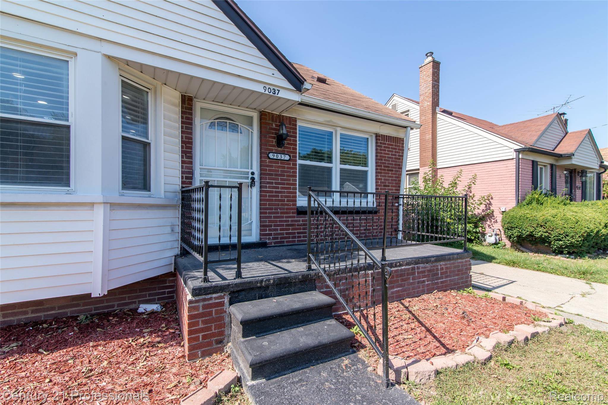 Detroit, MI 48228,9037 Longacre ST