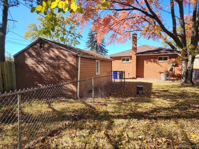 Detroit, MI 48219,20210 HUNTINGTON RD