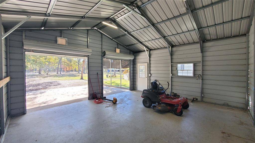 Tool, TX 75143,310 County Road 2406