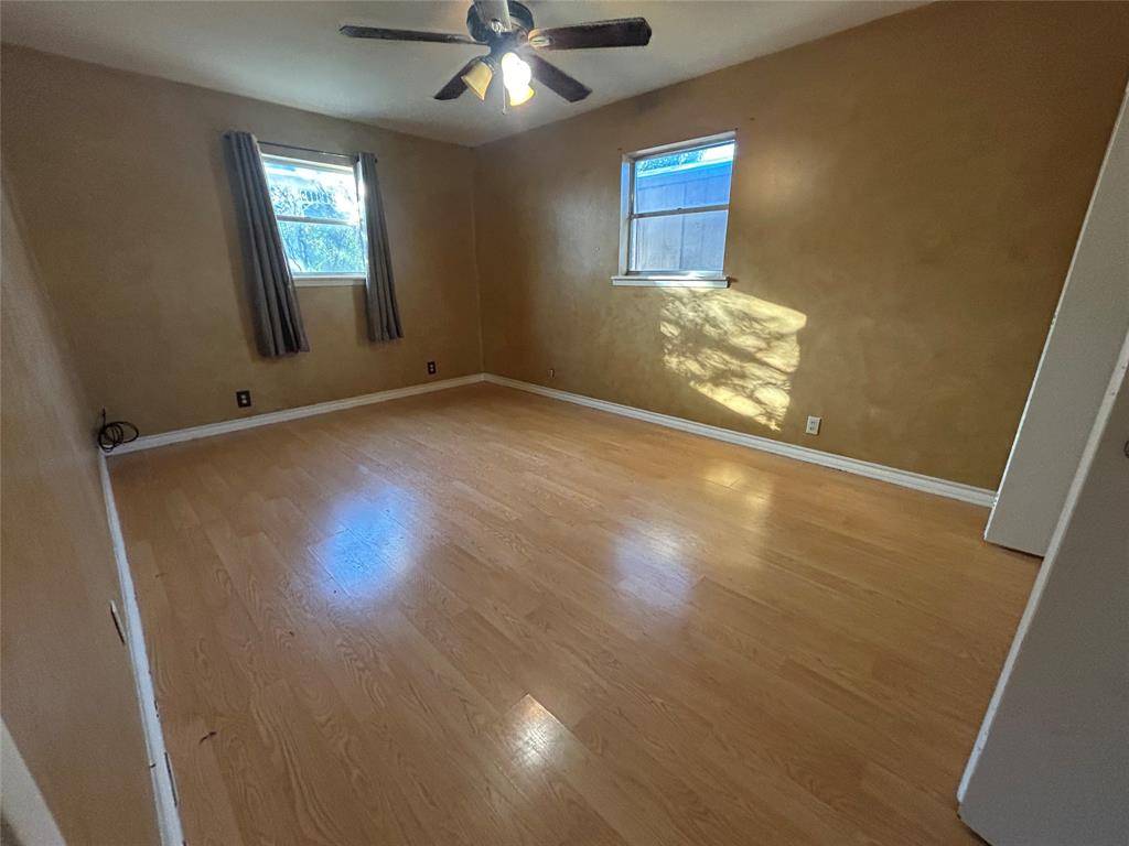 Comanche, TX 76442,411 E Grand Avenue