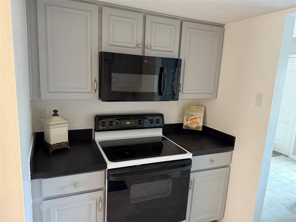 Garland, TX 75044,3618 Holly Tree Trail