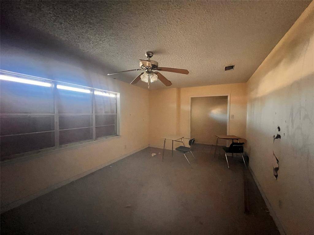 Blooming Grove, TX 76626,209 S Walton Street