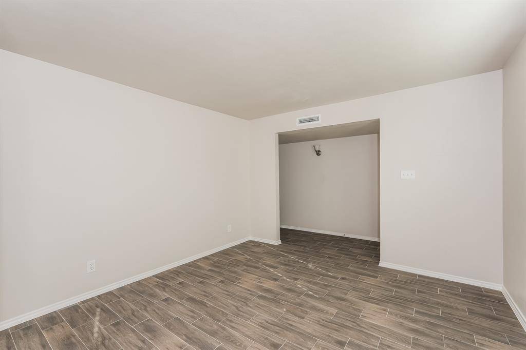 Desoto, TX 75115,617 Faye Street