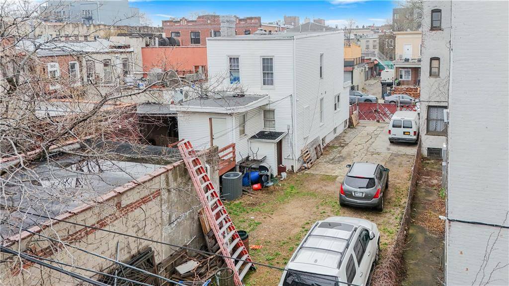 Brooklyn, NY 11226,14 East 32nd ST