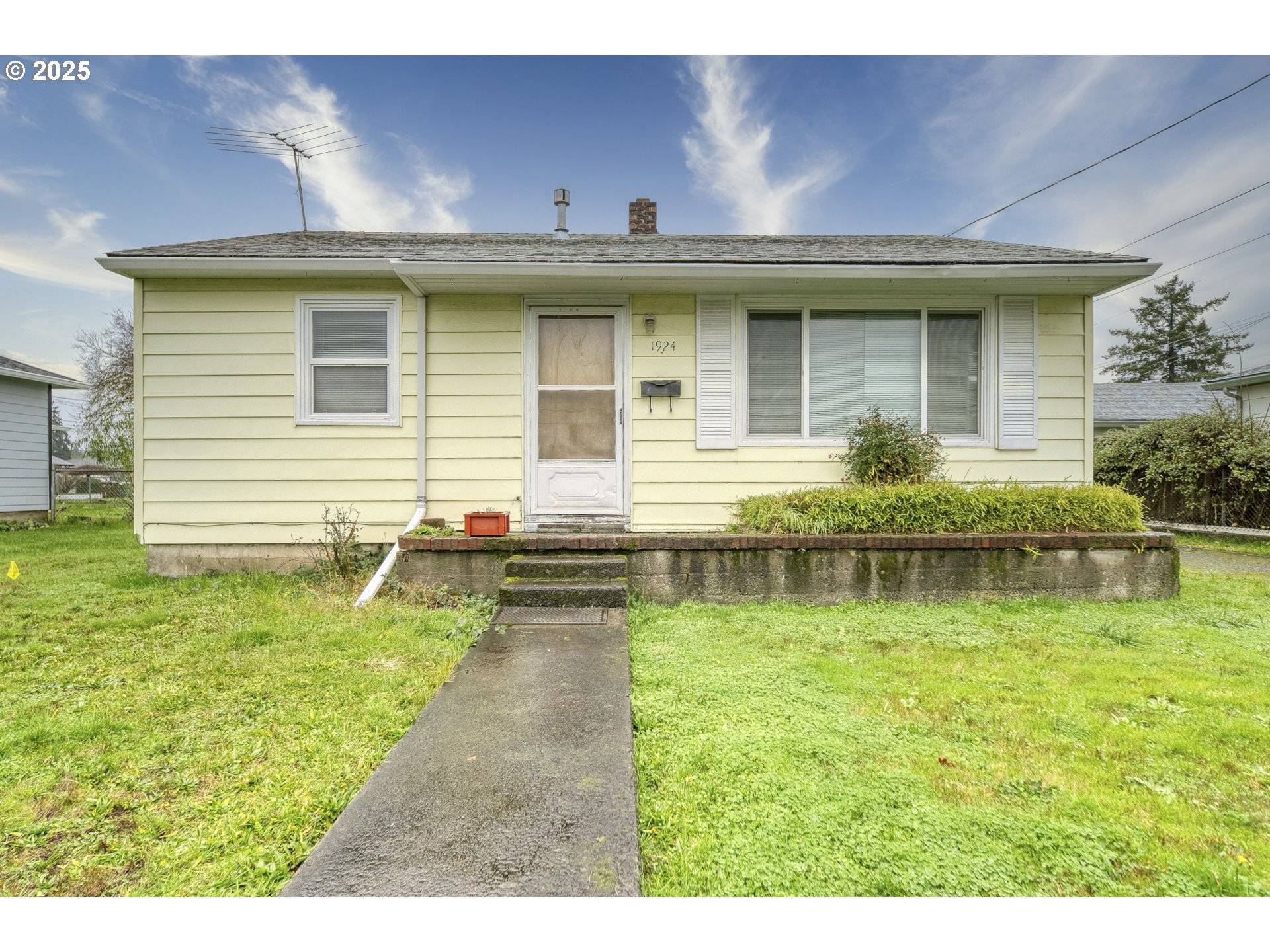 St Helens, OR 97051,1924 TUALATIN ST