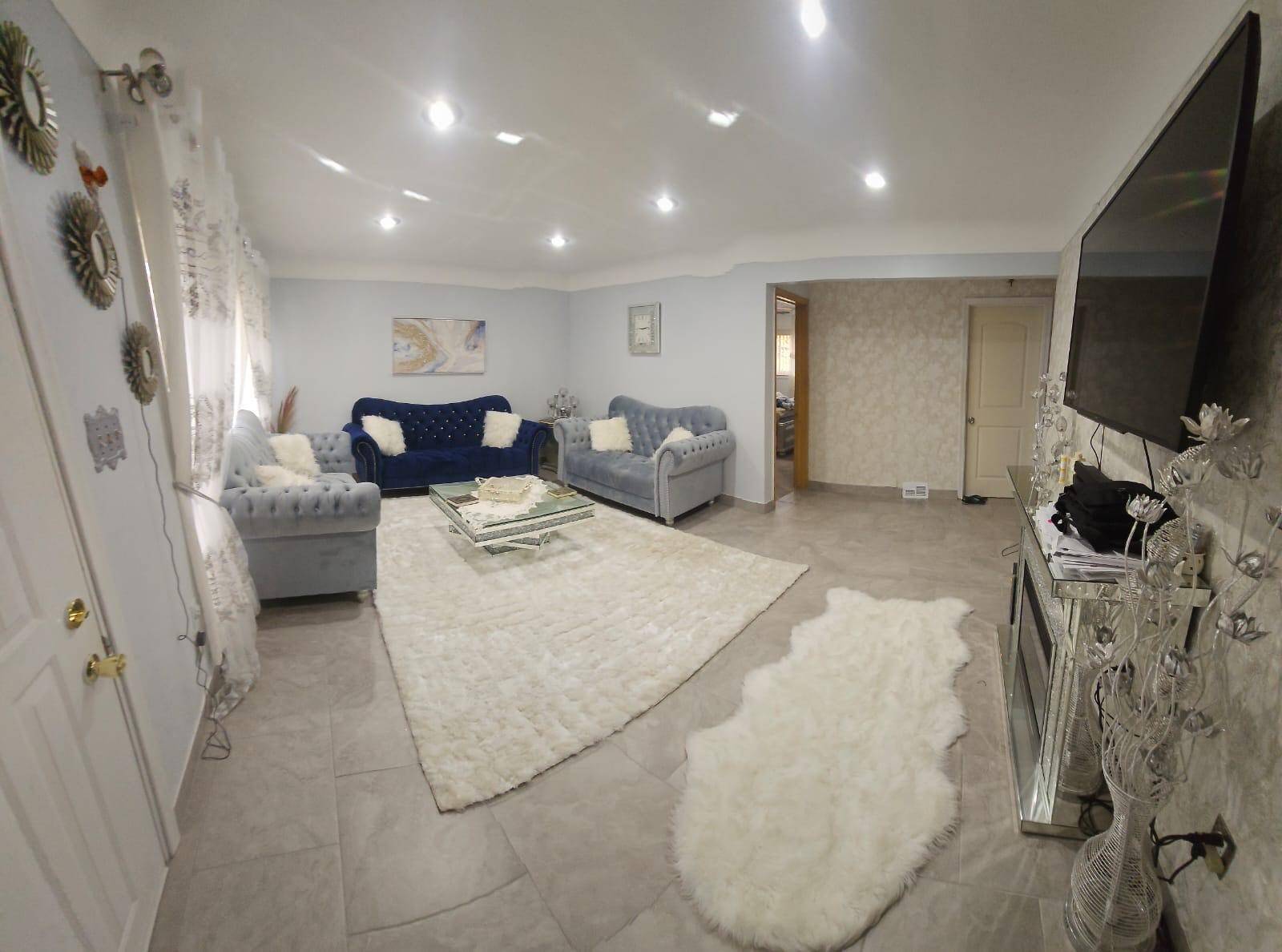 Dearborn Heights, MI 48127,8179 Whitefield ST