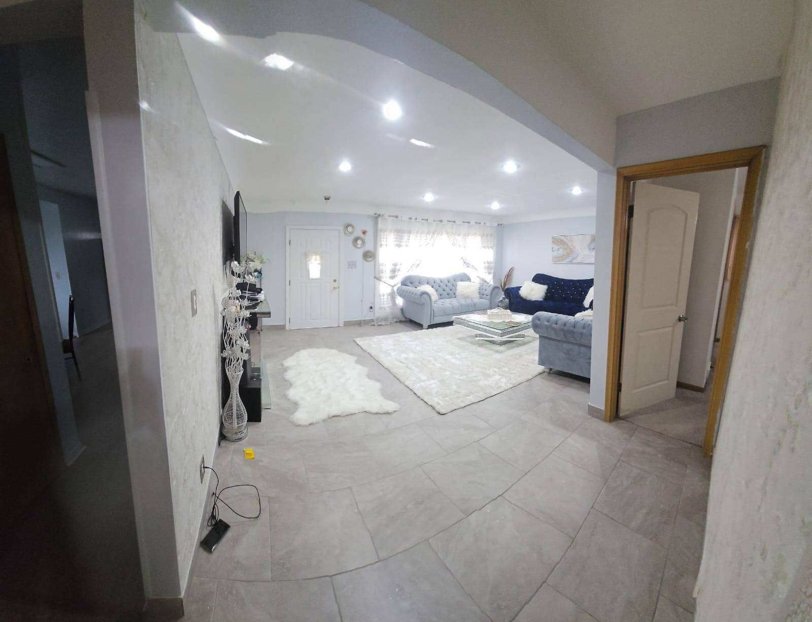 Dearborn Heights, MI 48127,8179 Whitefield ST