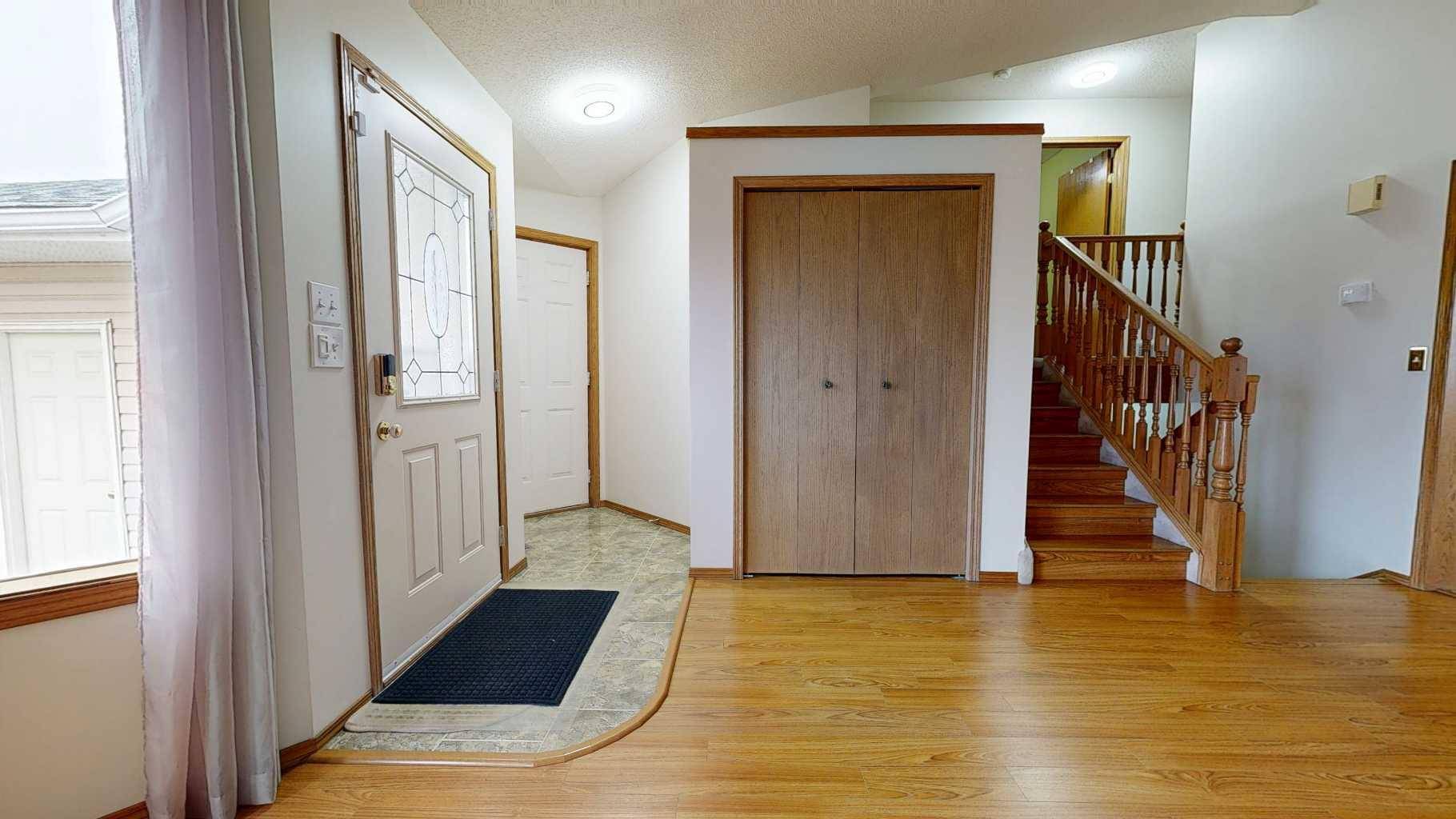 Grande Prairie, AB T8X 1H9,8864 104 AVE