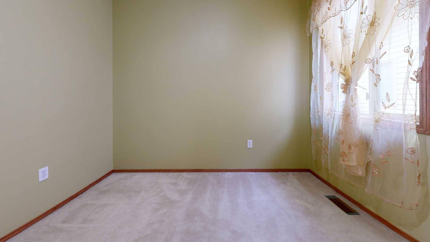 Grande Prairie, AB T8X 1H9,8864 104 AVE